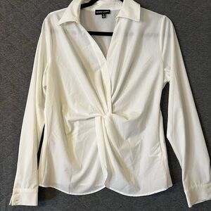 Modern Works white button up women’s blouse size small